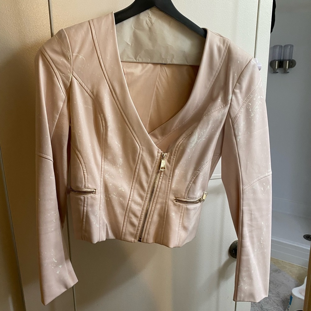 LIGHT PINK CROP-Y JACKET